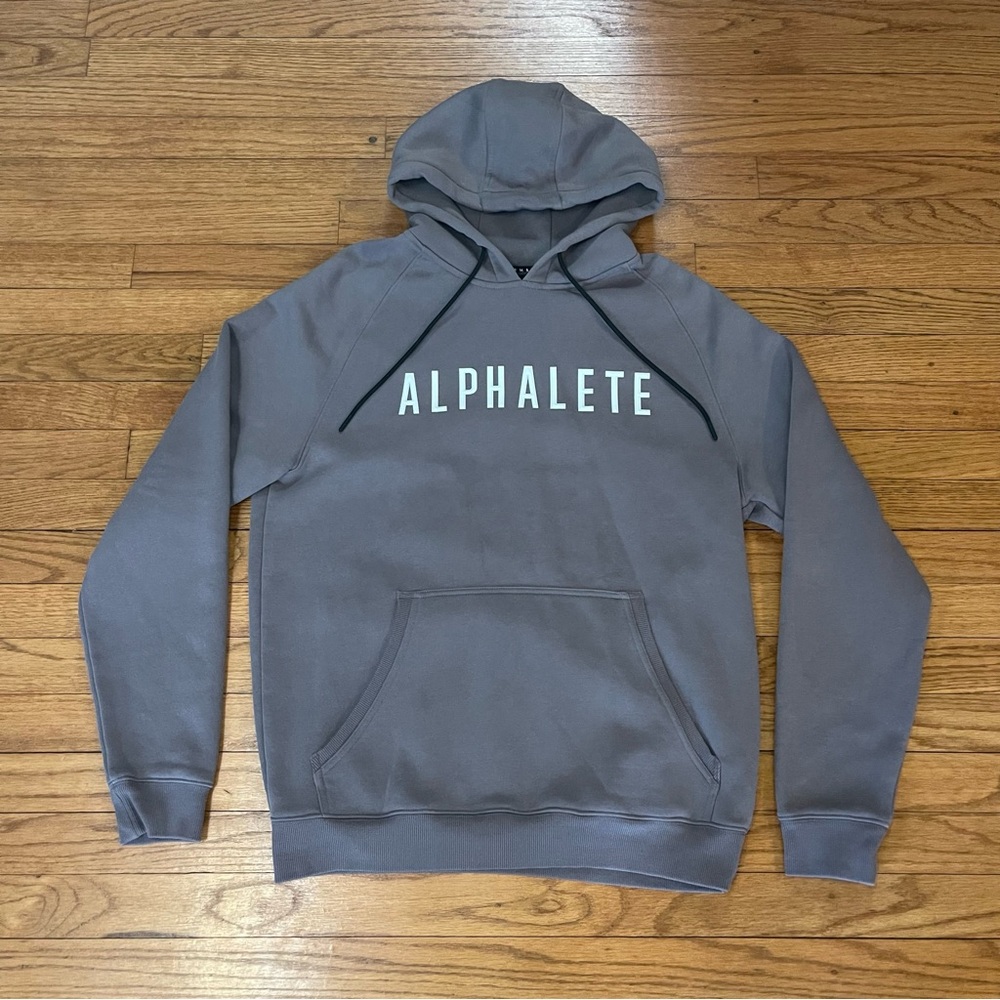 Alphalete Puffy Letter Hoodie Large Like New